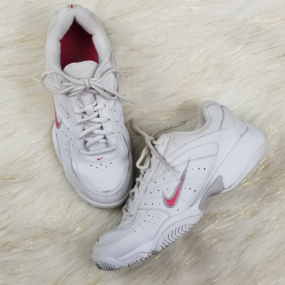 Nike XDR Tennis Shoes Size 8.5 White/Pink/Silver